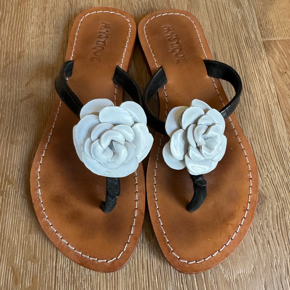 Mystique Camelia Boho leather sandals Sz 6 price firm!